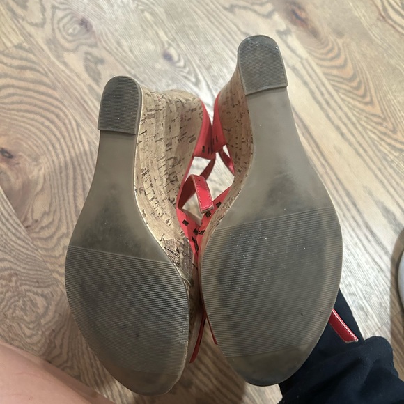 Orange sandals 7.5 worn few times - Picture 4 of 5